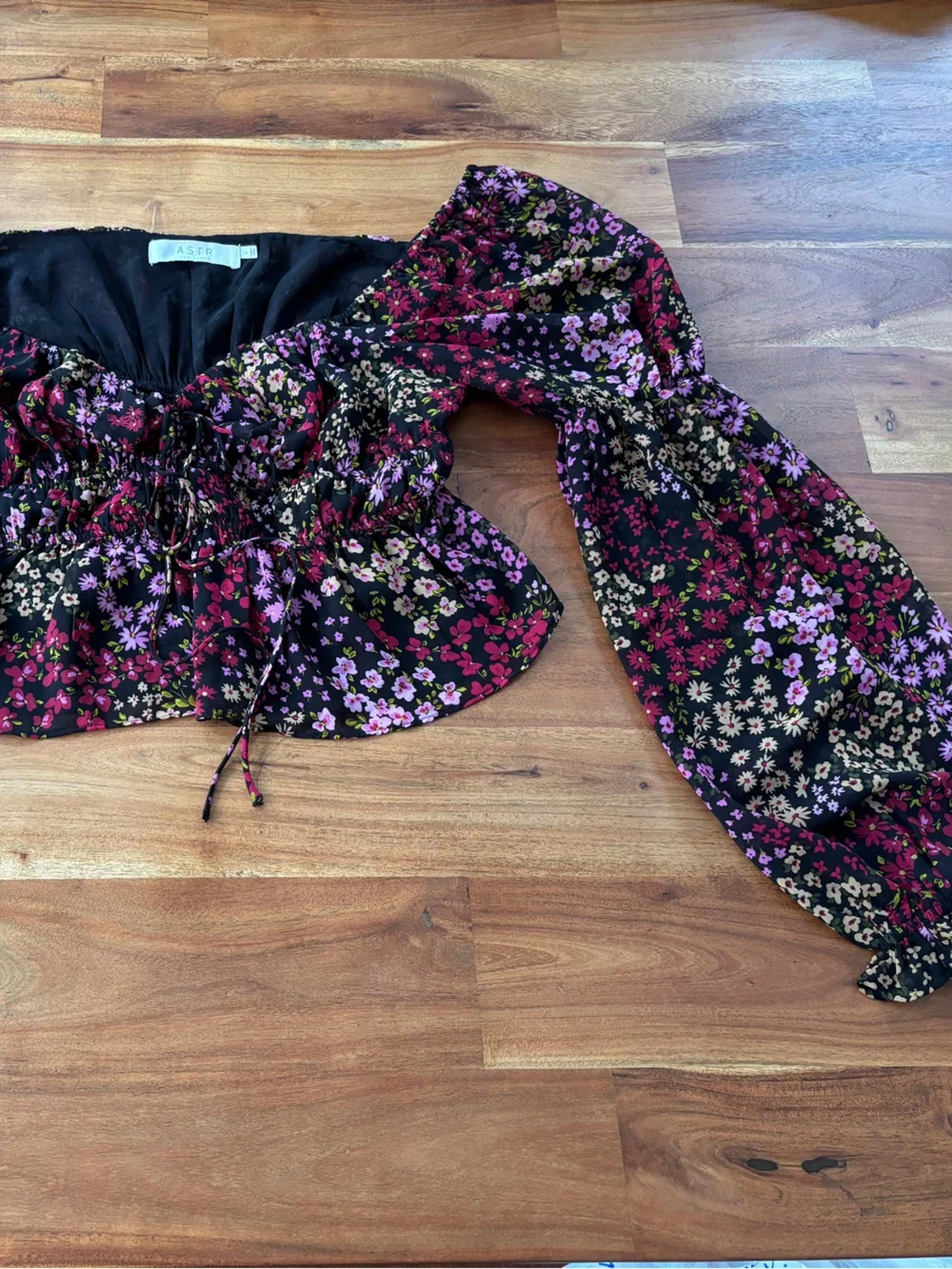 ASTR Black Floral Ruched Peplum Top - Size Large